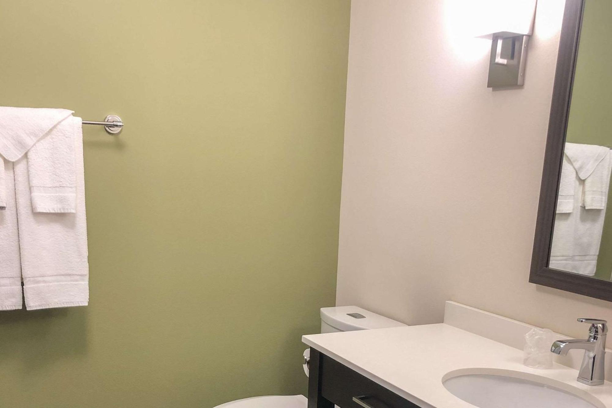 Sleep Inn & Suites Quebec City East Saint-Jean-de-Boischâtel Екстериор снимка